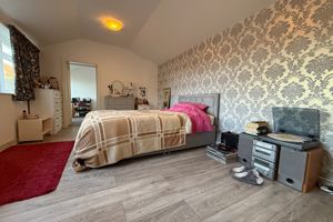 Annexe Bedroom- click for photo gallery